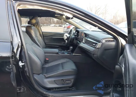 2025 Toyota Camry Xse z USA, uszkodzony, nr VIN 4T1DAACK6SU092210